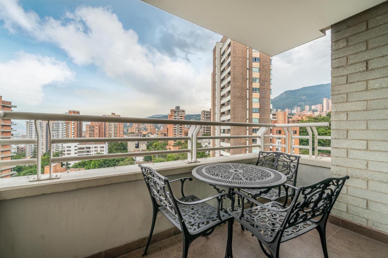 Apartamentos Poblado Alejandría by HOUSY HOST Medellín Exterior foto